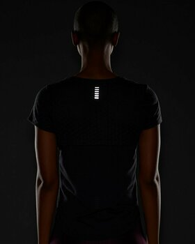 Running t-shirt with short sleeves
 Under Armour Streaker Runclipse Black/Reflective XS Running t-shirt with short sleeves - 5