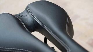 Sedlo BBB SoftShape Relaxed Black 205 mm Boron Sedlo - 5