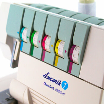 Overlock / Coverlock Lucznik 820 D5 Overlock - 6