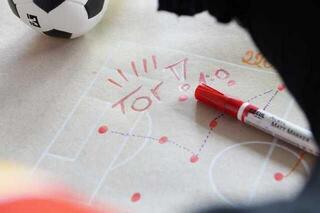 Marker
 Kreul Matt 'M' Pennarello acrilico opaco Red 1 pz - 4