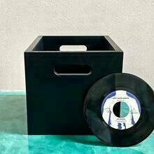 Caja de discos de vinilo Music Box Designs 7 inch Vinyl Storage Box- ‘Singles Going Steady' Black Magic Caja Caja de discos de vinilo - 2