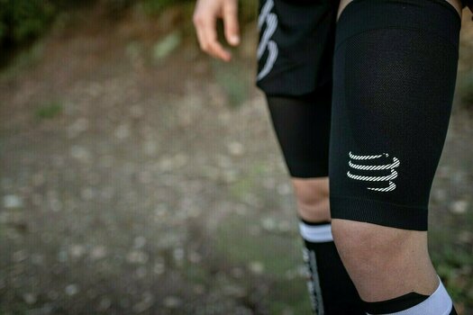 Running thigh sleeves Compressport Under Control Quad Black/Black T1 S Running thigh sleeves - 5