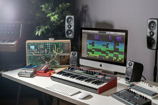 Синтезатор IK Multimedia UNO Synth Pro - 6