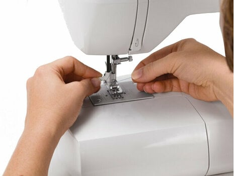 Sewing Machine Singer Brilliance 6199 - 7