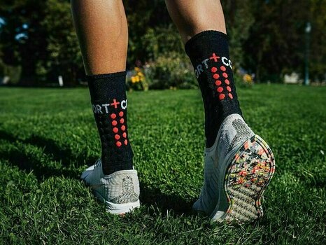 Běžecké ponožky
 Compressport Pro Racing Socks Winter Run Black/Red T4 Běžecké ponožky - 4