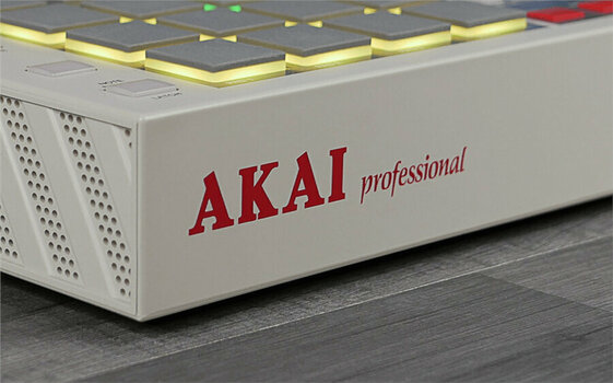 MIDI kontroler, MIDI ovládač Akai MPC One RETRO - 7