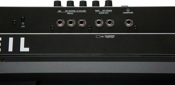 Syntetizátor Kurzweil PC4 SE - 18