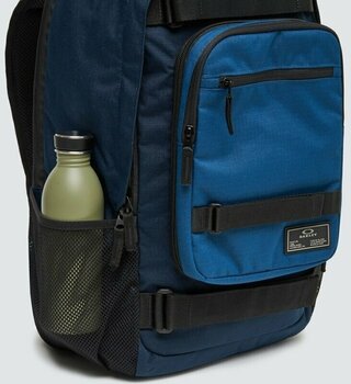 oakley lifestyle backpack