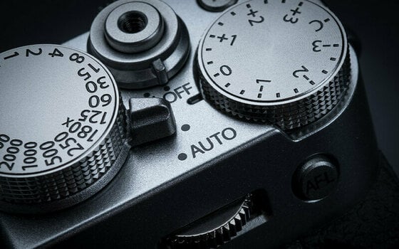 Peilitön kamera Fujifilm X-T30 II + Fujinon XF18-55 mm Silver - 8