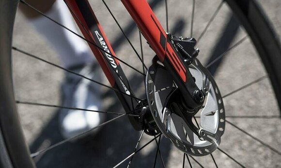 Országúti kerékpár Wilier Cento10 SLD Disc Shimano Ultegra Di2 RD-R8150 2x12 Black/Red L Shimano - 3