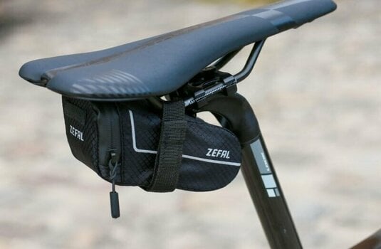 Чанта за велосипеди Zéfal Light Pack Black 0,5 L - 4