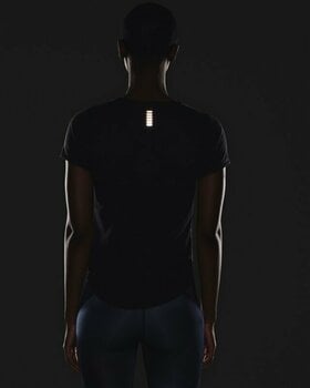 Tricou cu mânecă scurtă pentru alergare
 Under Armour UA W Streaker Black/Black/Reflective M Tricou cu mânecă scurtă pentru alergare - 5