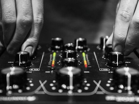 DJ Mixer Omnitronic TRM-202 MK3 DJ Mixer - 7
