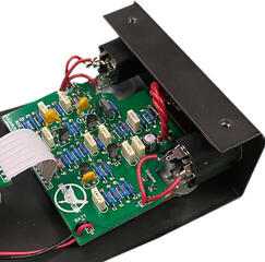 Efecto de guitarra Wren and Cuff Box of War Reissue OG Black-Red Fuzz Efecto de guitarra - 2