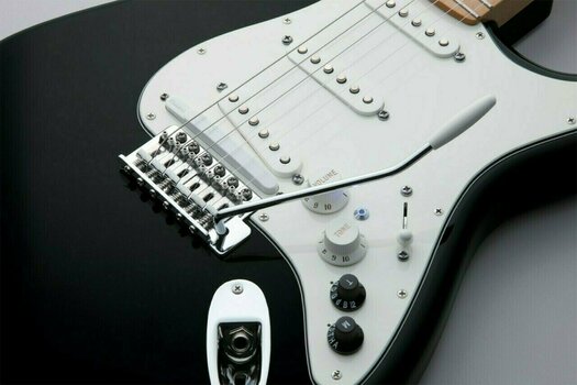 Elektrická gitara Fender VG Stratocaster MN Black B-Stack - 2