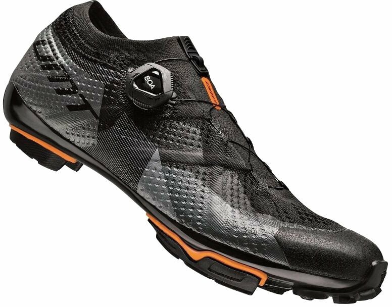 Chaussures de cyclisme pour hommes DMT KM1 Black/Grey 42,5 Chaussures de cyclisme pour hommes