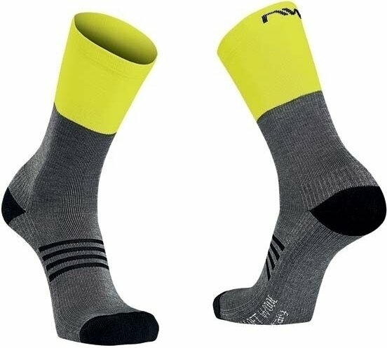 Chaussettes de cyclisme Northwave Extreme Pro High Sock Grey/Yellow Fluo M Chaussettes de cyclisme