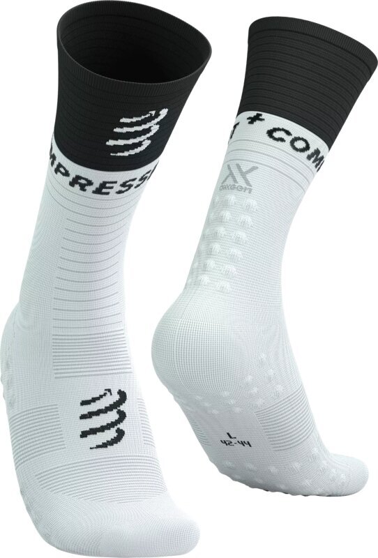 Levně Compressport Mid Compression Socks V2.0 White/Black T1 Běžecké ponožky