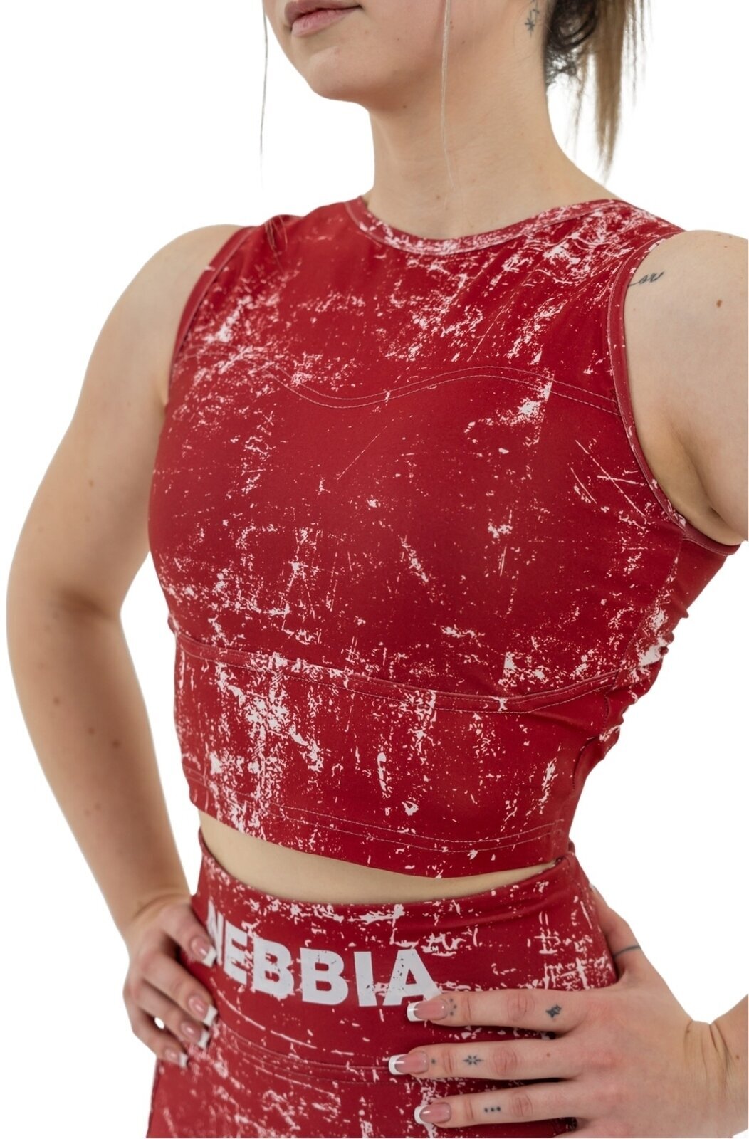 Nebbia Crop Tank Top Rough Girl Red XS Fitness tričko
