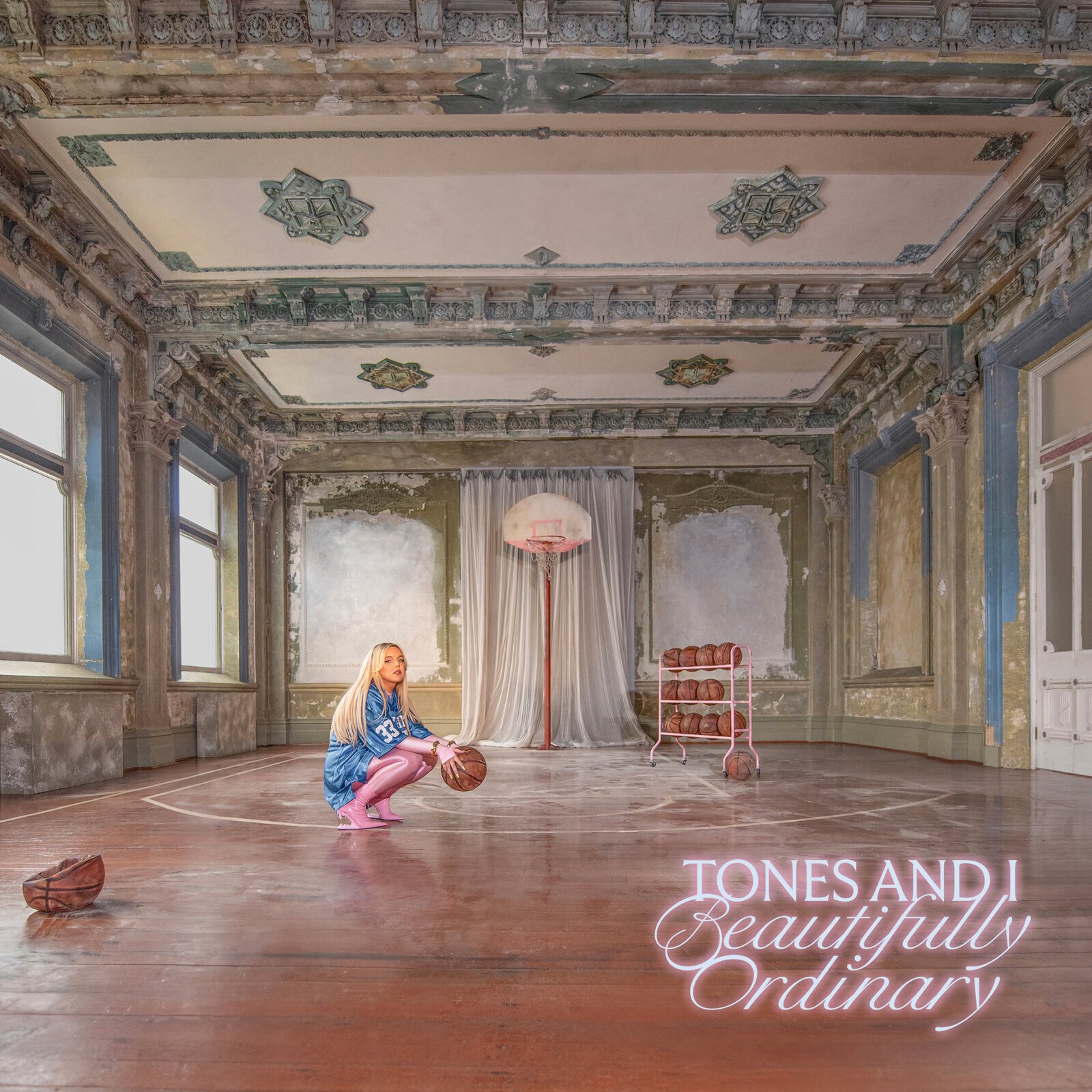 CD de música Tones and I - Beautifully Ordinary (CD)