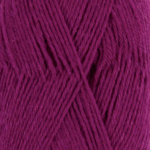Fil à tricoter Drops Nord Uni Colour 17 Plum Fil à tricoter