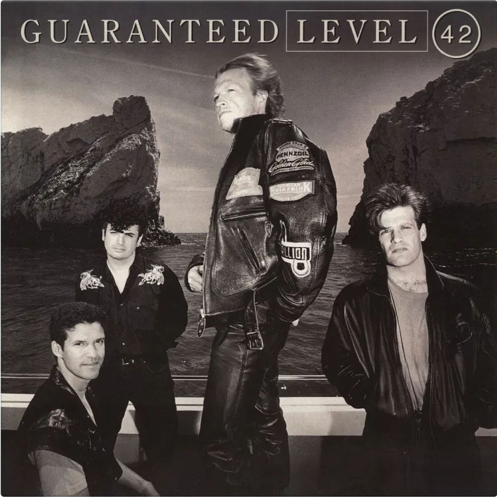 Грамофонна плоча Level 42 - Guaranteed (Limited Edition) (Silver & Black Marbled Coloured) (180 g) (2 LP)