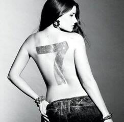 Disque vinyle Nelly Furtado - 7 (Limited Edition) (Crystal Clear Coloured) (LP)