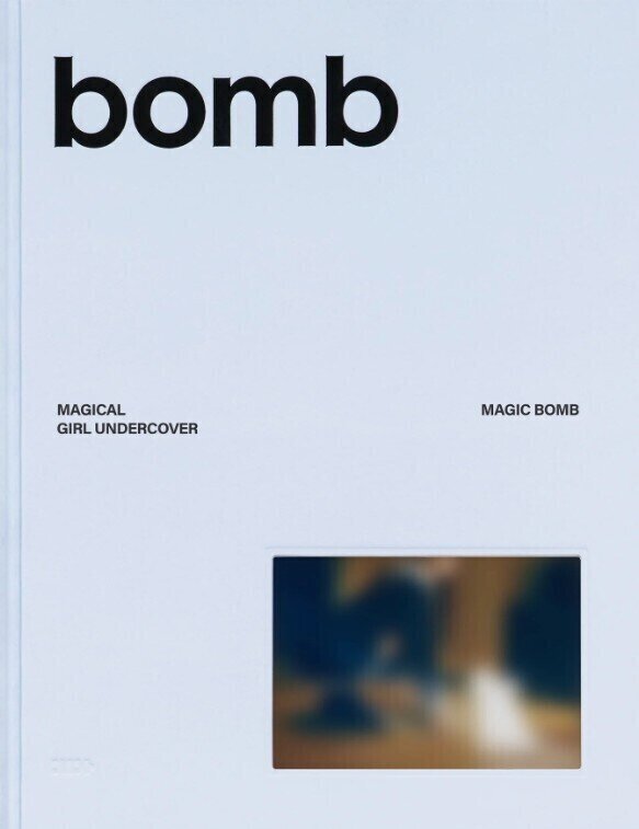 CD de música ILLIT - Bomb (Magic Bomb Version) (CD)