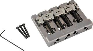 Mostek zapasowy do gitary basowej Fender HiMass String-Through 4-String Brass Saddles Black Chrome Mostek zapasowy do gitary basowej