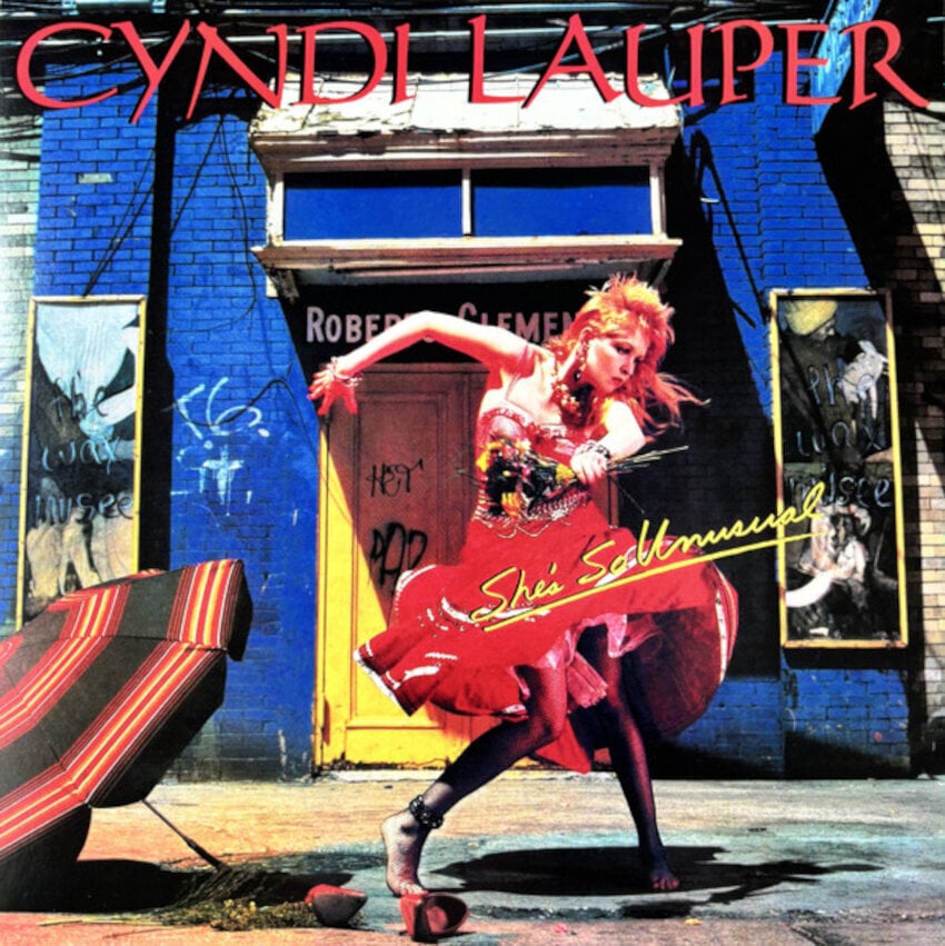 Disco de vinil Cyndi Lauper - She's So Unusual (Reissue) (Red Coloured) (LP)