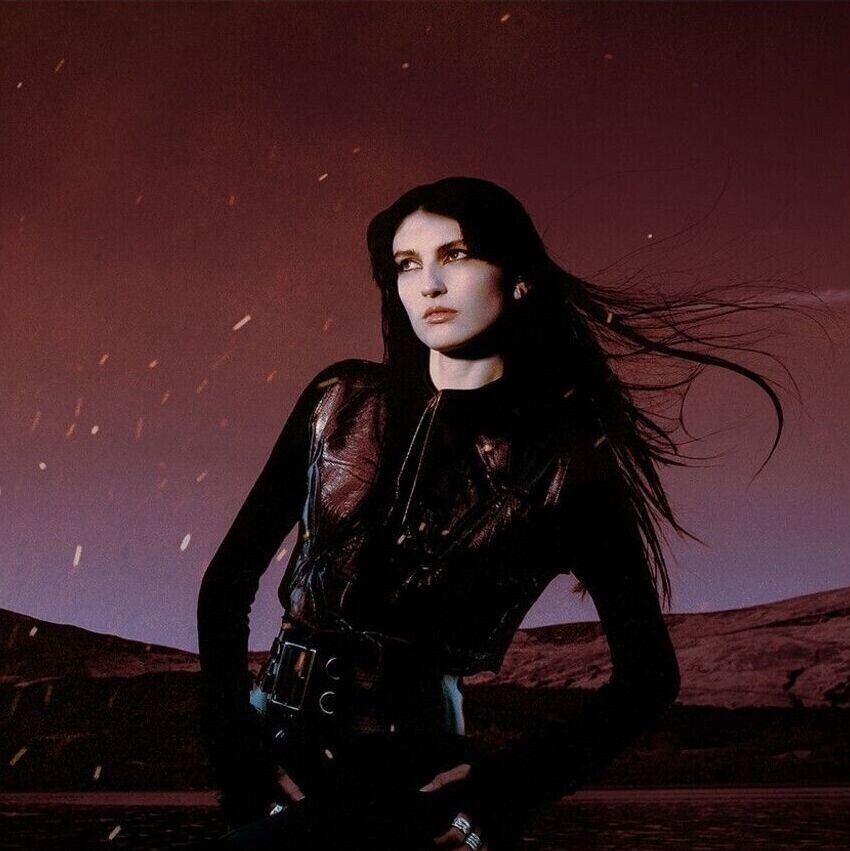 LP Lucia & The Best Boys - Burning Castles (Purple Coloured) (LP)