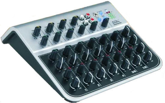 Table de mixage analogique Soundking MIX04A