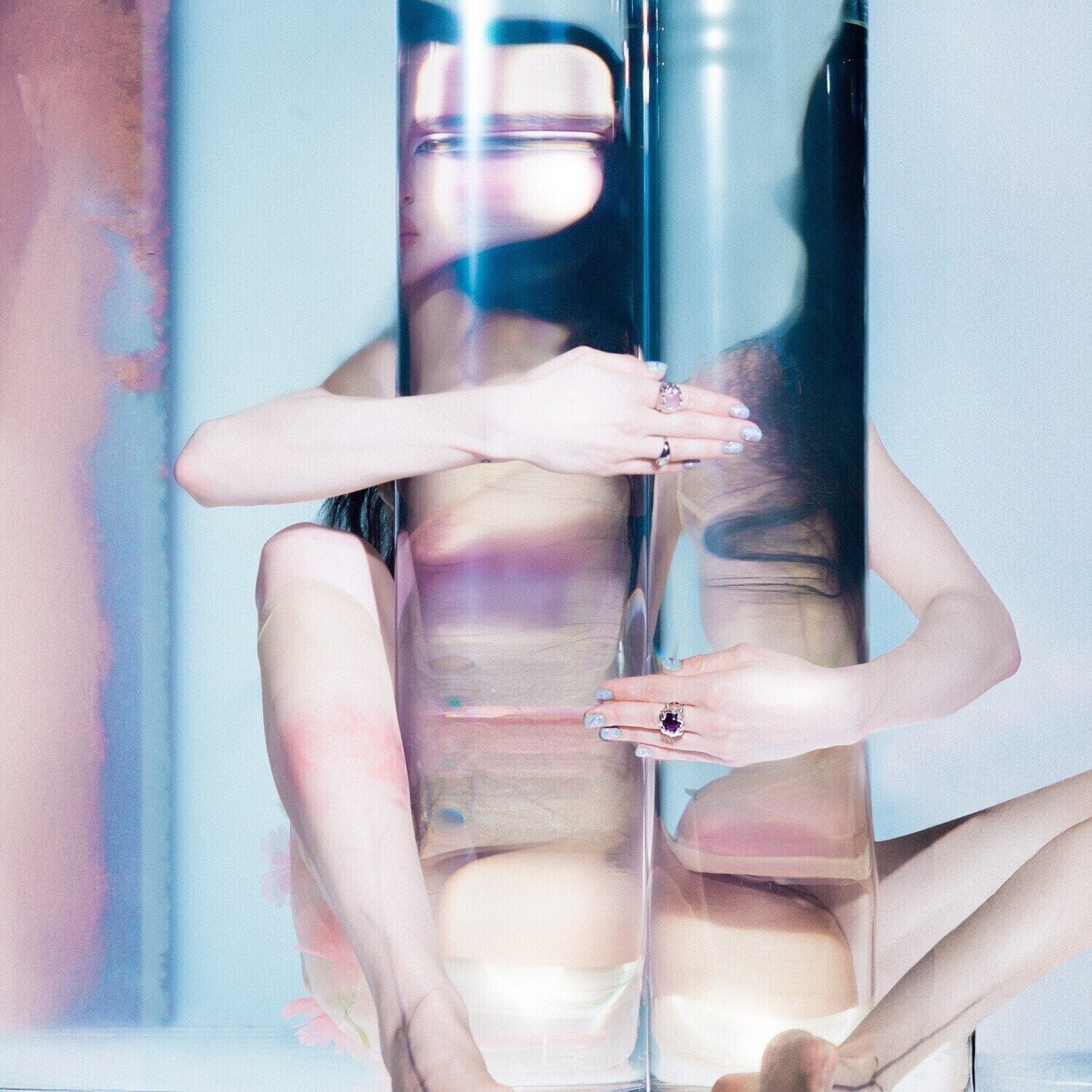 LP platňa Poppy - Empty Hands (Indie Exclusive) (Gatefold Sleeve) (Pink Ice Blue Splatter Coloured) (LP)