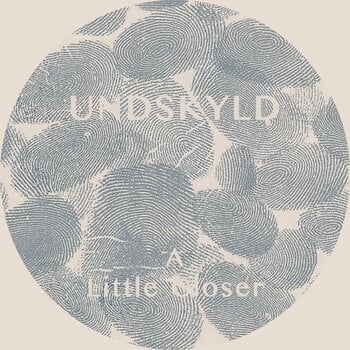 Vinylskiva Undskyld - A Little Closer (Limited Edition) (7") - 1