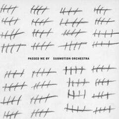 Muziek CD Submotion Orchestra - Passed Me By (CD)