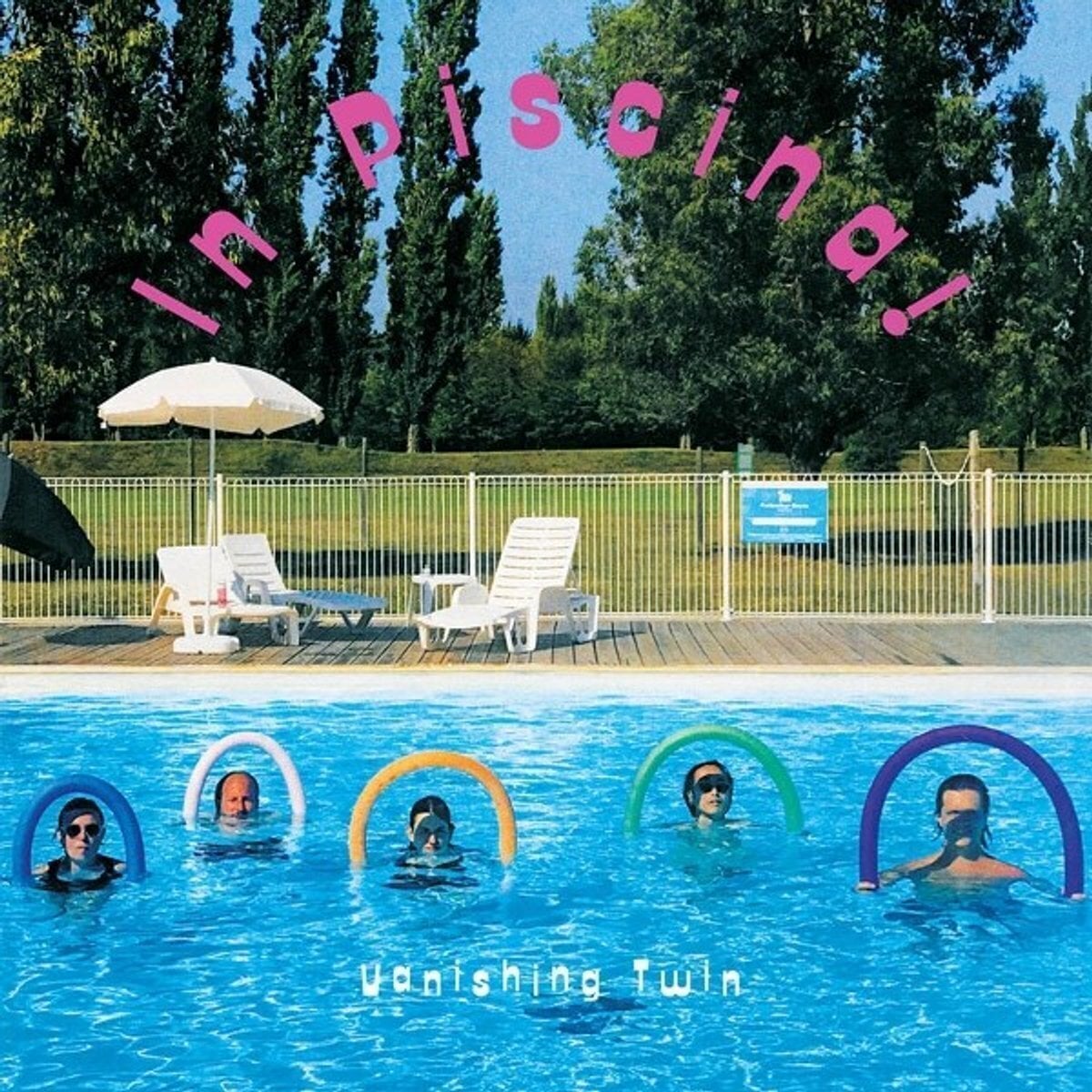 Hanglemez Vanishing Twin - In Piscina ! (Limited Edition) (Sunrise Pearl Coloured) (LP)