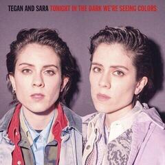 Disco de vinilo Tegan And Sara - Tonight In The Dark We're Seeing Colors (RSD 2020) (Purple/Violet with Black Splatter Coloured) (LP)