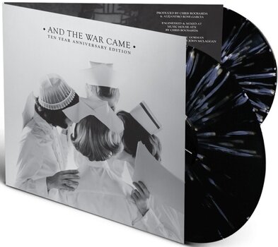 LP ploča Shakey Graves - And The War Came (10 Year Anniversary Edition) (Indie Exclusive) (Limited Edition) (Gatefold) (Black/White Splatter Coloured) (2 LP) - 1