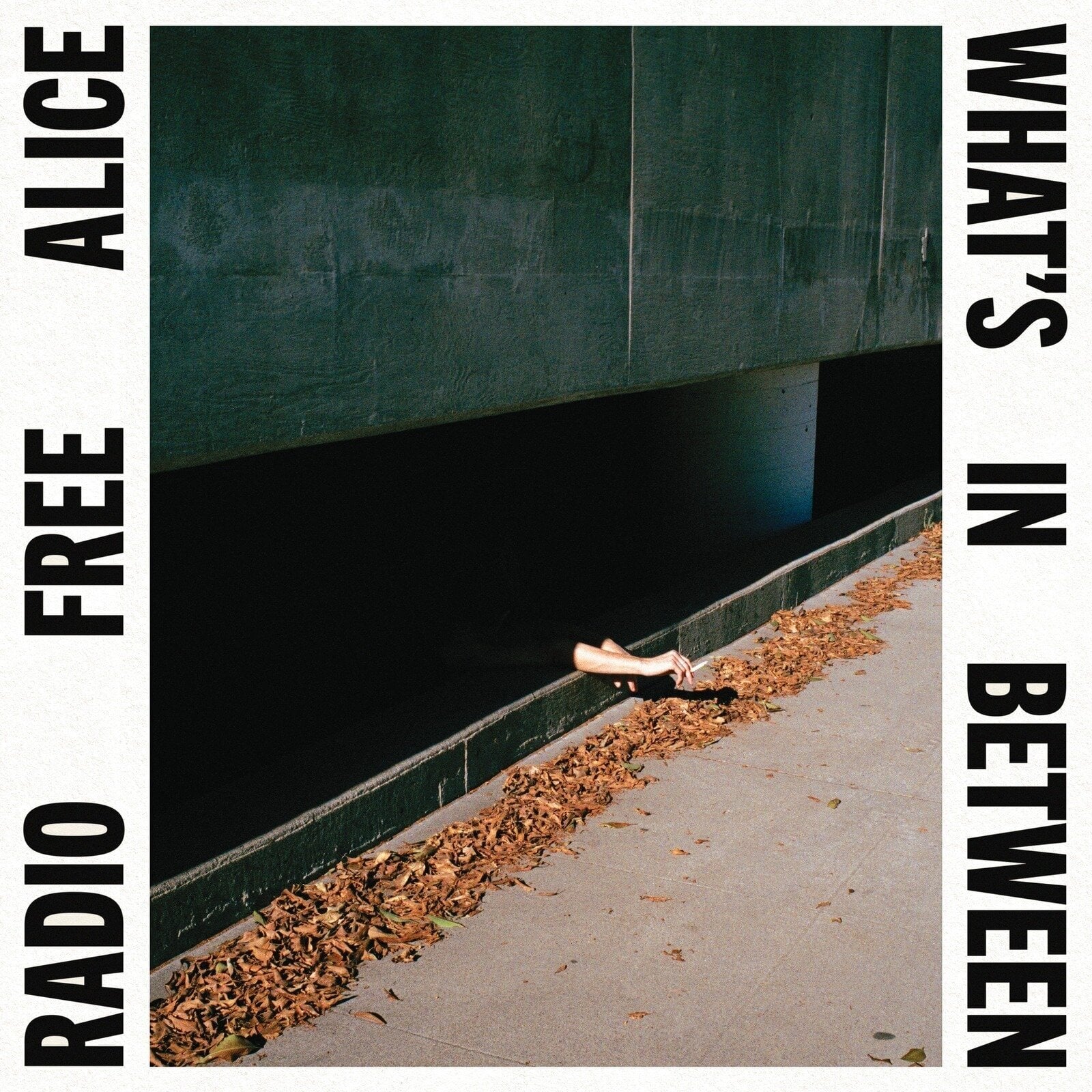 LP ploča Radio Free Alice - What's In Between (LP)
