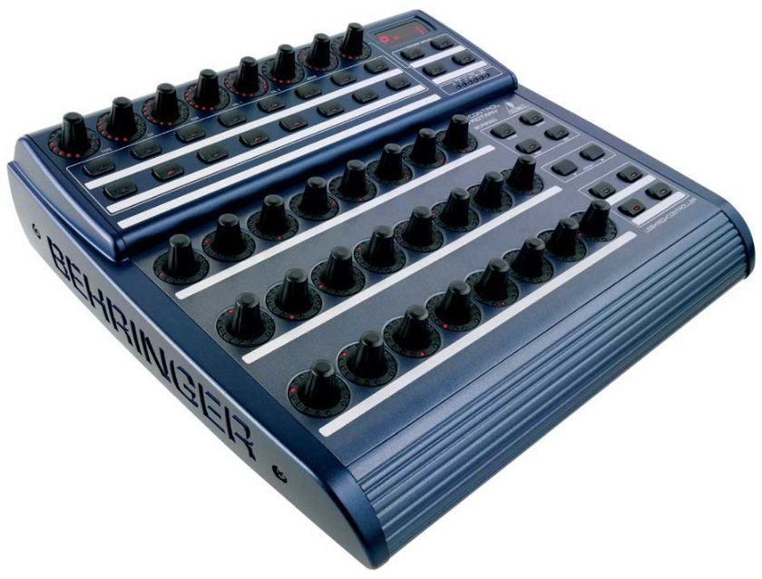 MIDI kontroler, MIDI ovládač Behringer BCR 2000 B-CONTROL ROTARY