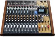 Tascam Model 16 Analoog mengpaneel