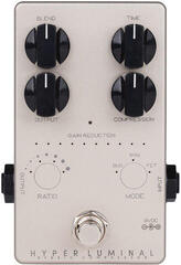 Pedal de efectos de bajo Darkglass Hyper Luminal Pedal de efectos de bajo