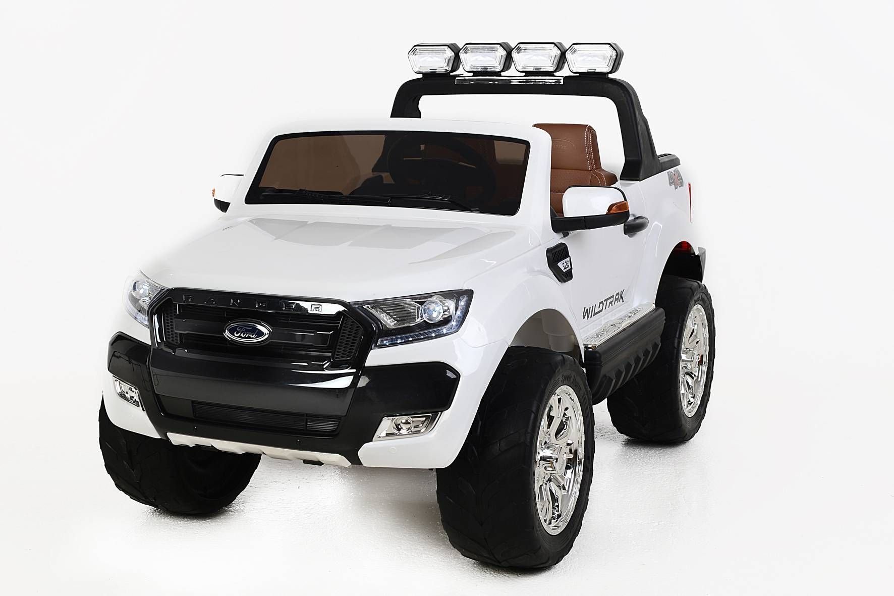Electric Toy Car Beneo Ford Ranger Wildtrak 4X4 White Electric Toy Car