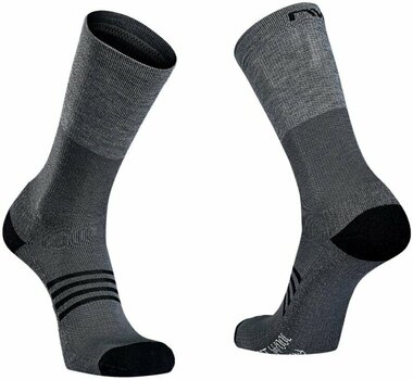 Kerékpáros zoknik Northwave Extreme Pro High Sock Black M Kerékpáros zoknik - 1