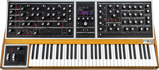 Synthesizer MOOG One - 16 Synthesizer