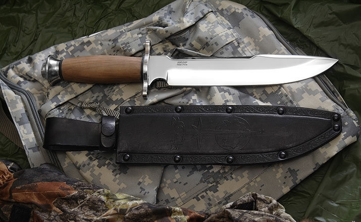 Cuchillo de supervivencia Kizlyar DV-2