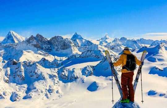 Ako vybrať skialp lyže? 10 faktorov, na ktoré nezabúdaj