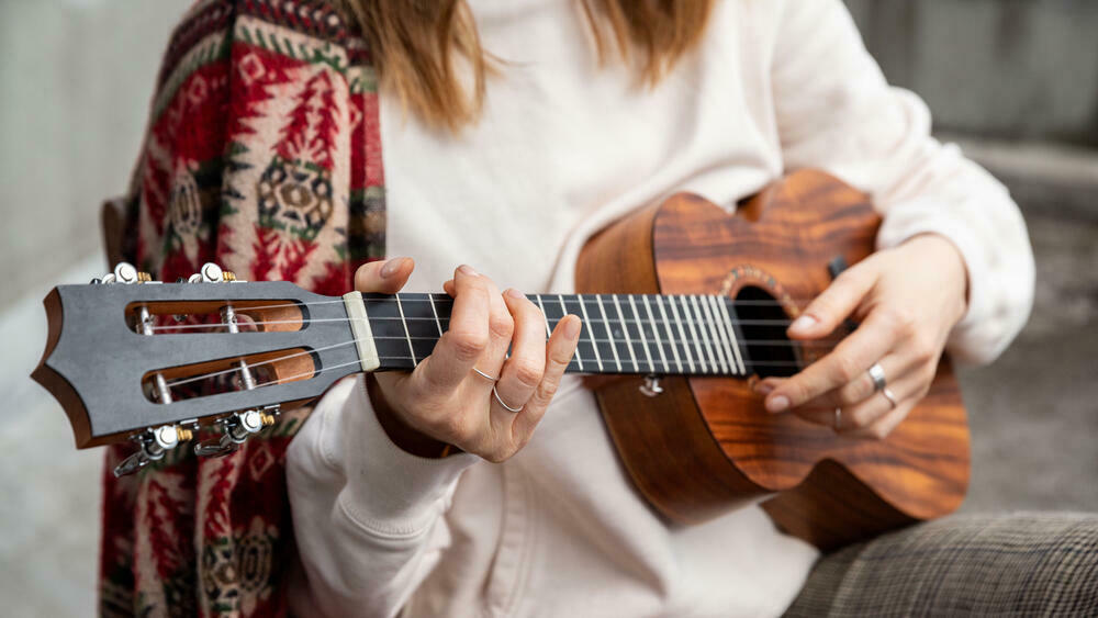 Ako naladiť ukulele?
