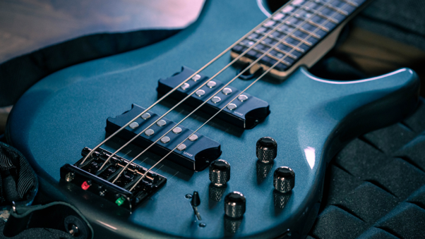 Blog image Cheap vs. expensive guitar: Is it worth investing in a better model or is a basic one enough?