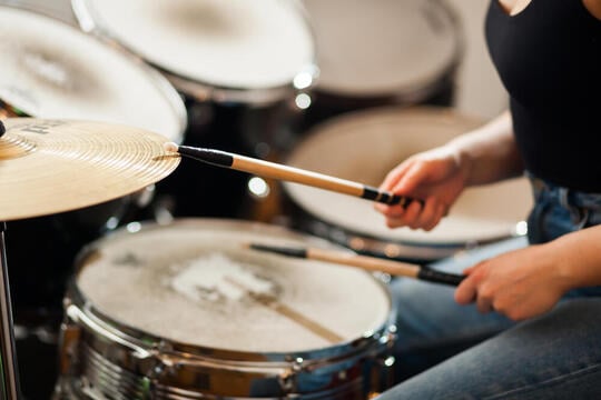 Electronic vs. Acoustic Drums – How to Choose?